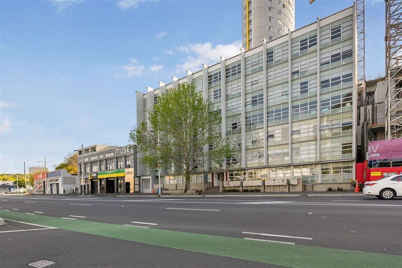 606/133 Beach Road, Auckland Central, Auckland - Carousel 1