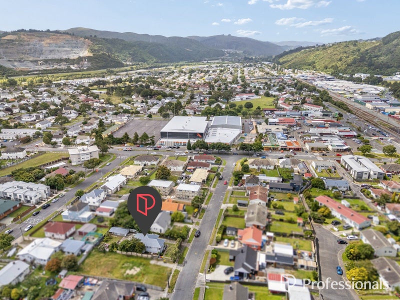 21 Poole Street, Taita, Lower Hutt - Carousel 22