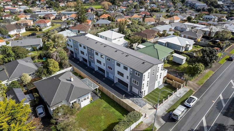 2/273 Mount Albert Road, Wesley, Auckland - Carousel 1