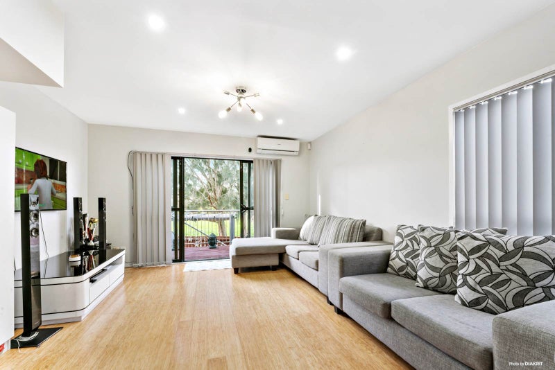 67 Malaspina Place, Papatoetoe, Auckland - Carousel 2