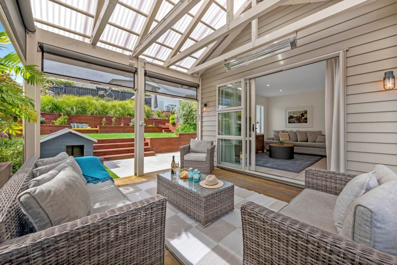 24 Lydiard Place, Beachlands, Auckland - Carousel 1