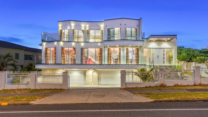 54 Goodwood Drive, Goodwood Heights, Auckland - Carousel 1