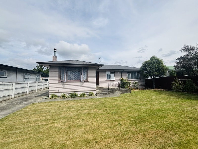 37 Gladstone Road, Richmond - Carousel 1