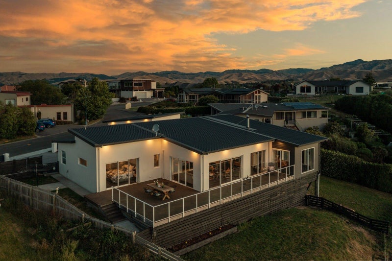 5 Ridgetop Rise, Blenheim - Carousel 1