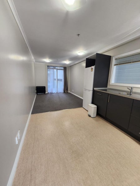 212/15 Holland Street, Te Aro, Wellington - Carousel 1