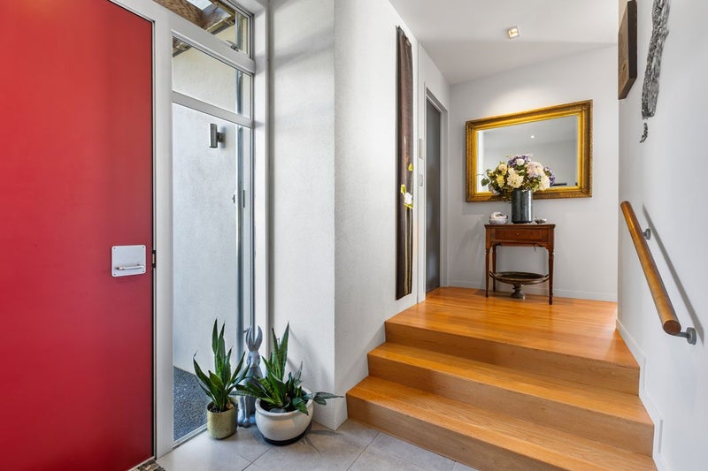 1 Weymouth Street, New Plymouth, New Plymouth - Carousel 2