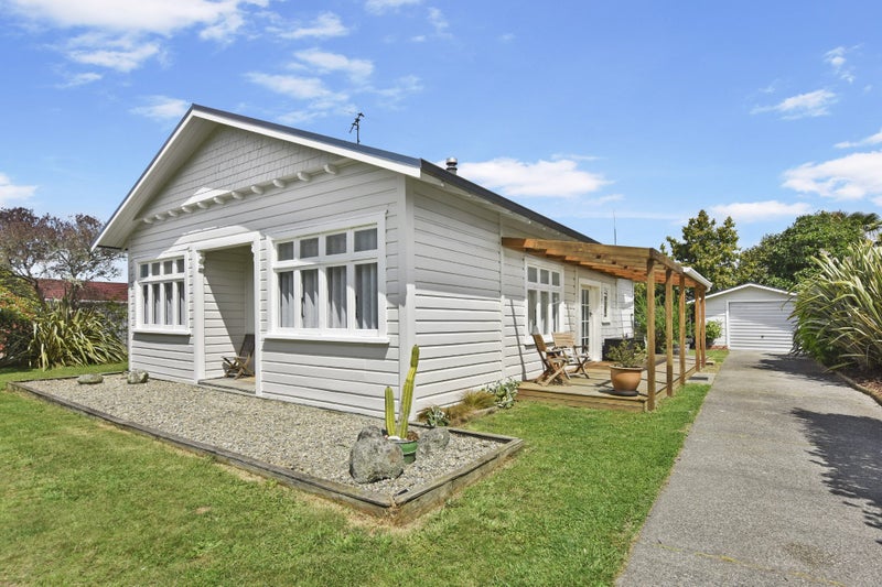 11 College Street, Motueka - Carousel 1