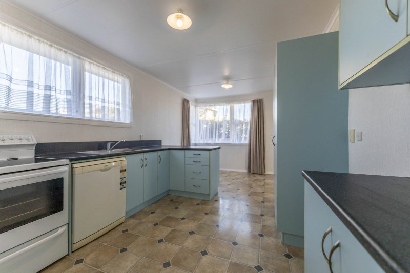 35 Aspiring Avenue, Milson, Palmerston North - Carousel 2