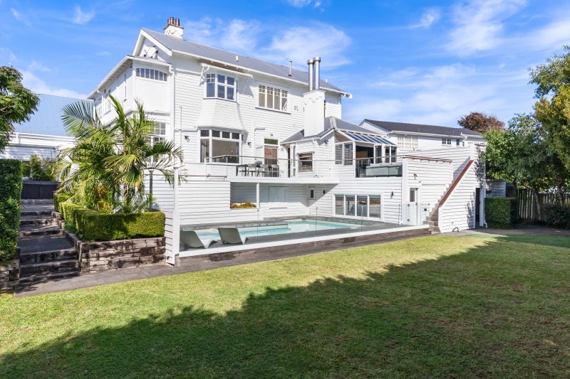 40 Orakei Road, Remuera, Auckland - Carousel 2