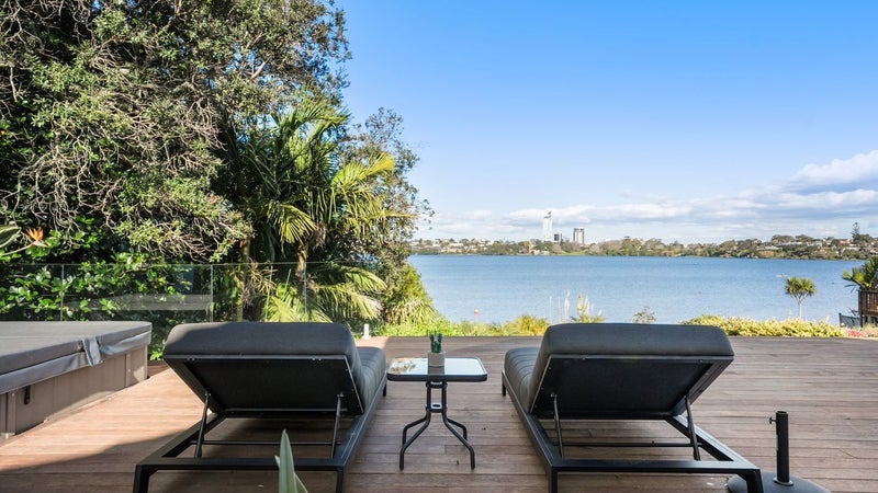 3/76 Shakespeare Road, Milford, Auckland - Carousel 1