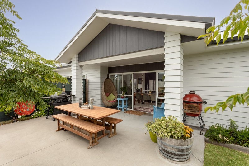 2 Karanema Place, Coastlands, Whakatane - Carousel 1