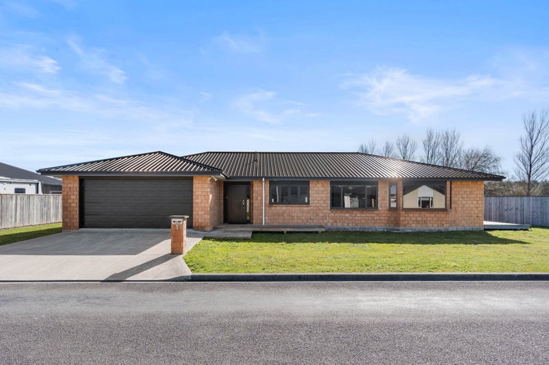 1 Molesworth street, Carterton, Carterton - Carousel 1