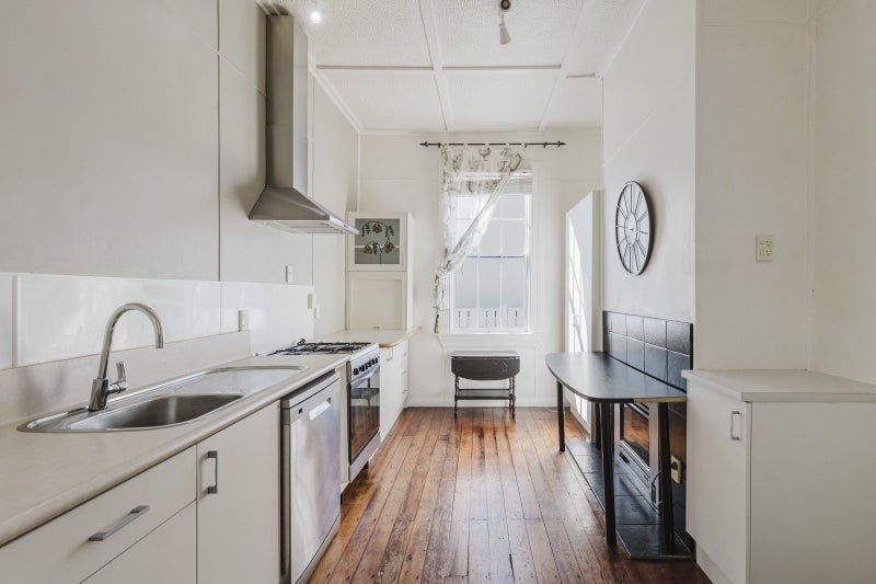 1/30 Bulteel Street, New Plymouth, New Plymouth - Carousel 2