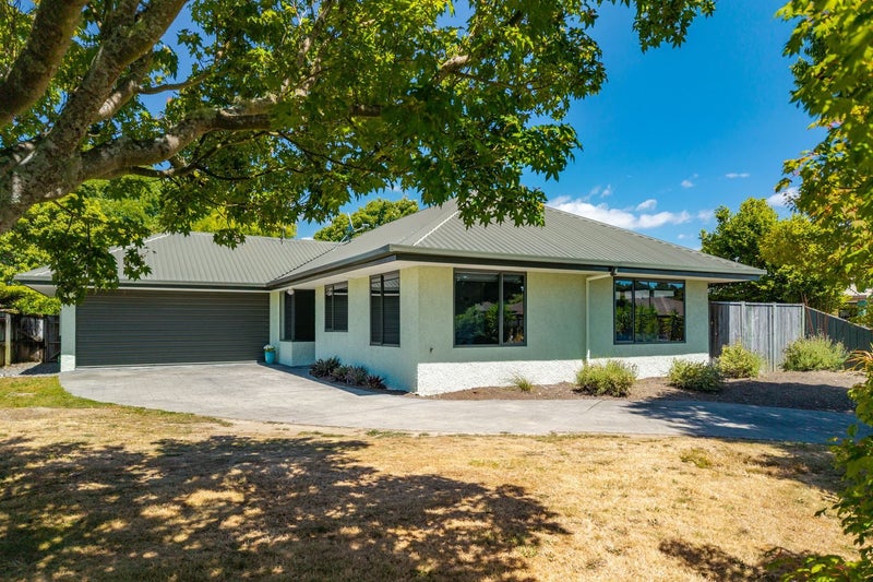 5 Stagg Place, Brightwater - Carousel 1