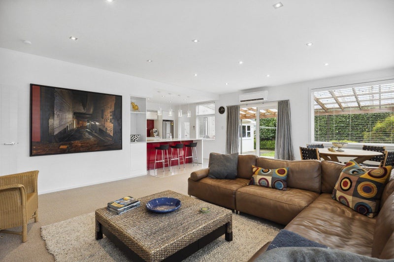 1 Cairnhill Street, Maori Hill, Dunedin - Carousel 2