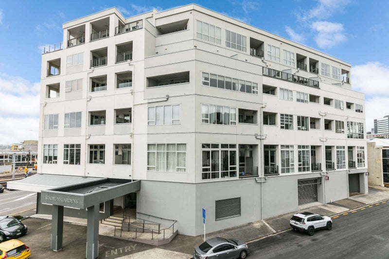 214/107 Thorndon Quay, Pipitea, Wellington - Carousel 1