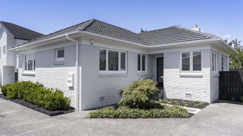 199 Point Chevalier Road, Point Chevalier, Auckland - Carousel 1