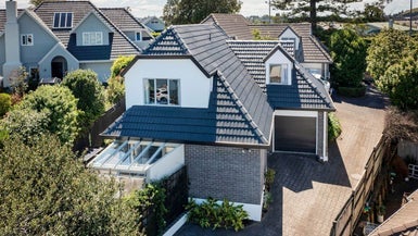 15A Hunterville Court, Ellerslie, Auckland - Carousel 1