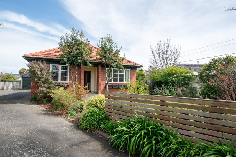 1/3 Dobson Street, Spreydon, Christchurch - Carousel 12