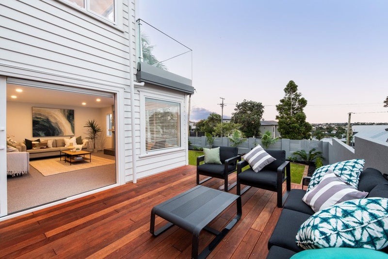 26 Kowhai Road, Campbells Bay, Auckland - Carousel 2