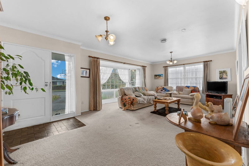 42 Manse Road, Pahurehure, Papakura - Carousel 2