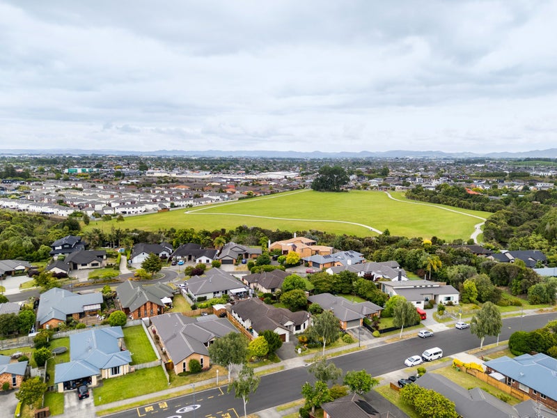 53 Barrington Drive, Huntington, Hamilton - Carousel 37