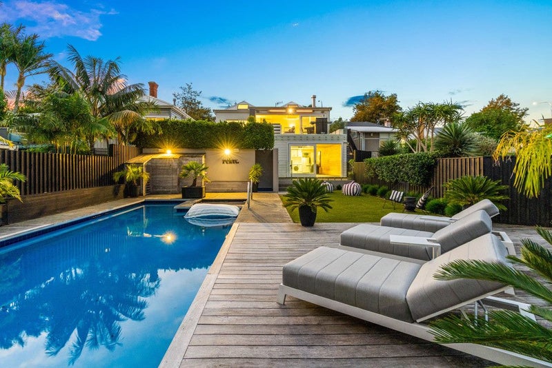 258 Jervois Road, Herne Bay, Auckland - Carousel 1