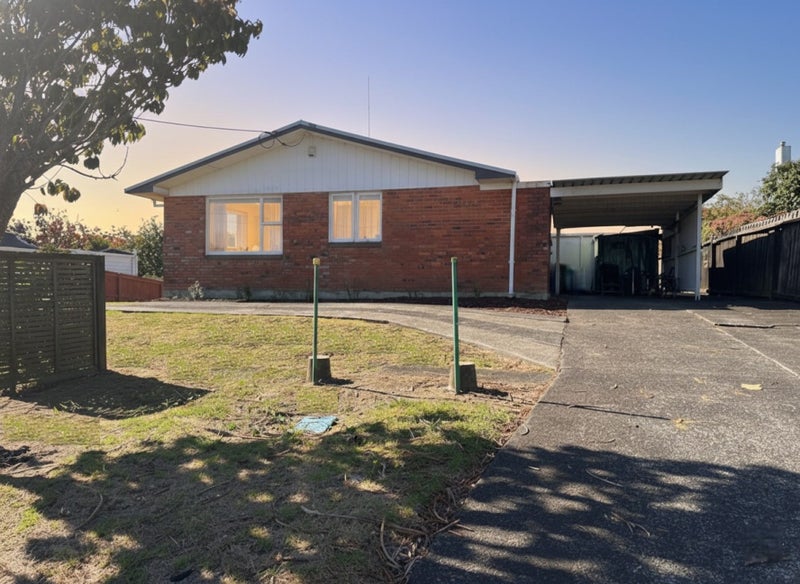 1/26 Rangatira Road, Birkenhead, Auckland - Carousel 1