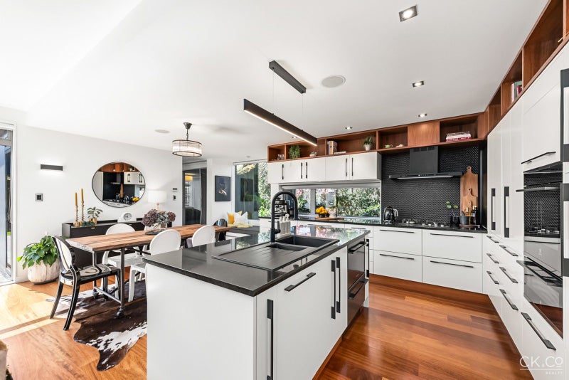 11 Parkwood Grove, Trentham, Upper Hutt - Carousel 2