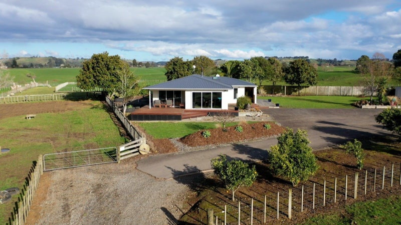 640 Inland Road, ONAERO, WAITARA - Carousel 1