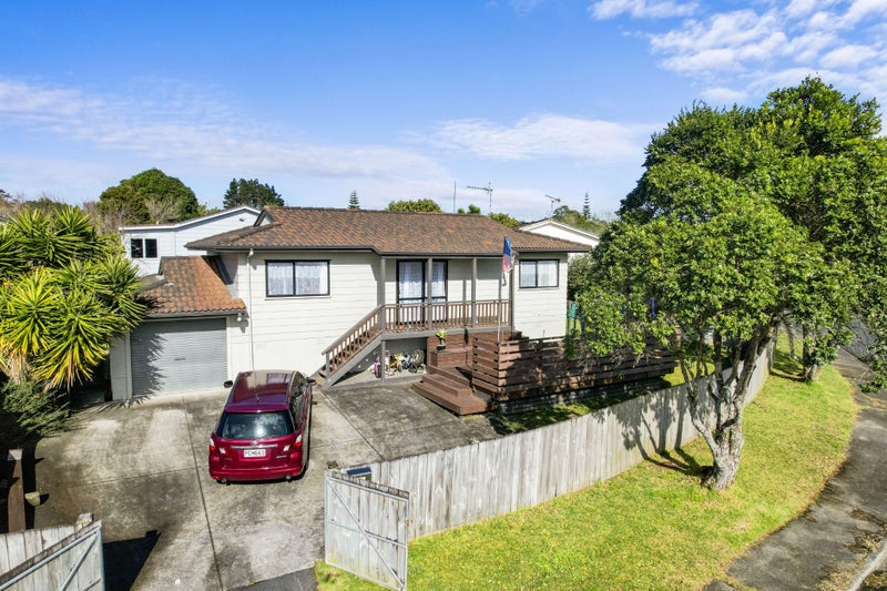 6 Katrina Place, Massey, Auckland - Carousel 2