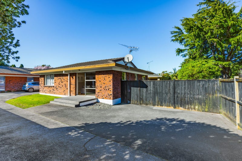 1/22 Beaumaris Way, Conifer Grove, Takanini - Carousel 1