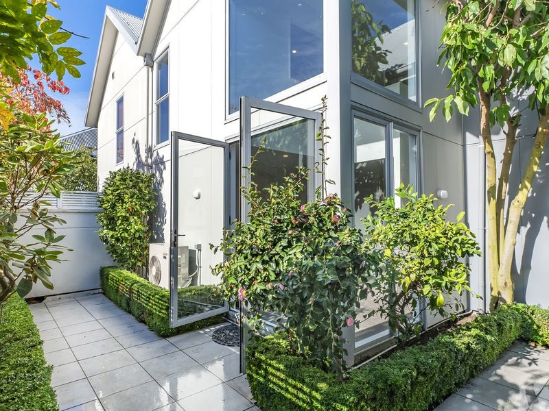 4/1010 Colombo Street, St Albans, Christchurch - Carousel 1