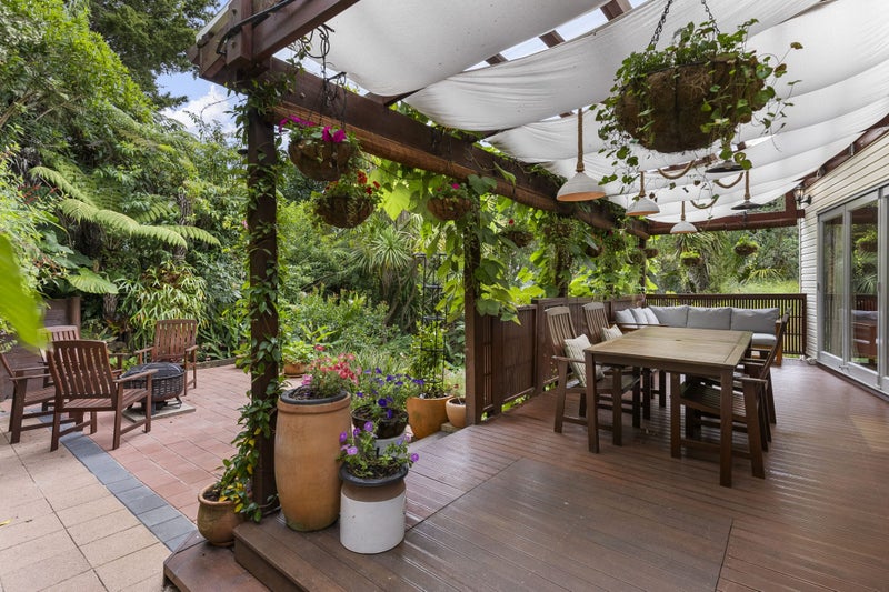 2/5A Dakota Avenue, Beach Haven, Auckland - Carousel 2