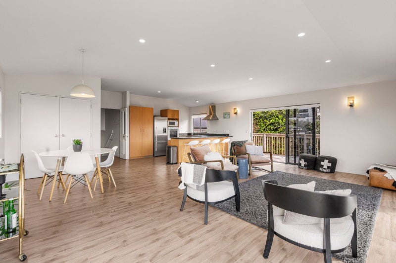 22 Cullen Street, Mangawhai Heads, Mangawhai - Carousel 2