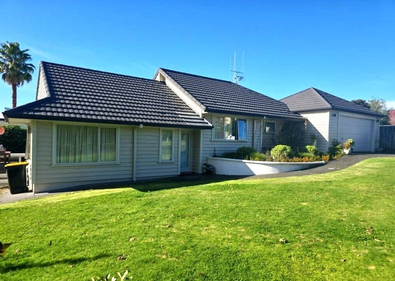35 Grantston Drive, Pyes Pa, Tauranga - Carousel 1
