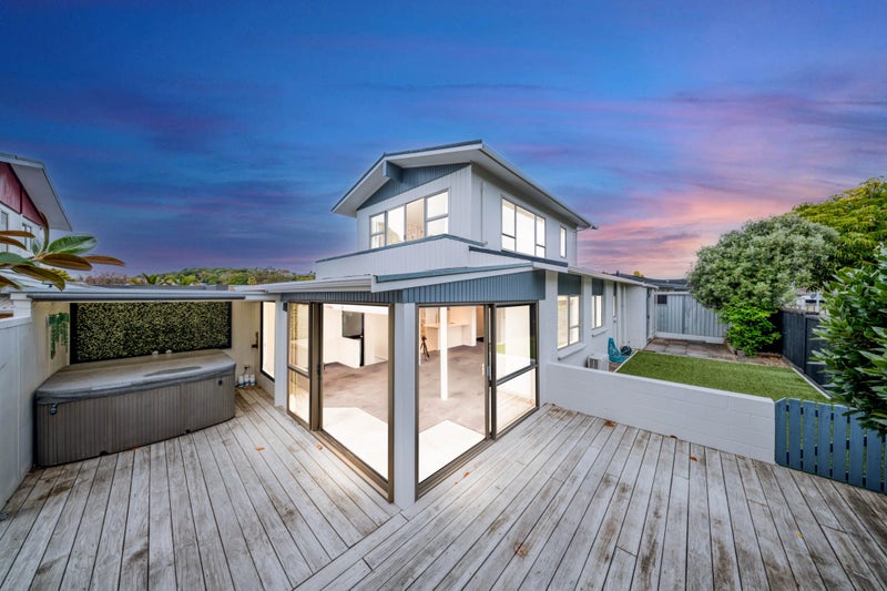 37A Vivian Wilson Drive, Eastern Beach, Auckland - Carousel 1