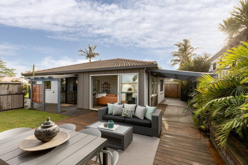 1 Yale Street, Mount Maunganui, Mount Maunganui - Carousel 1