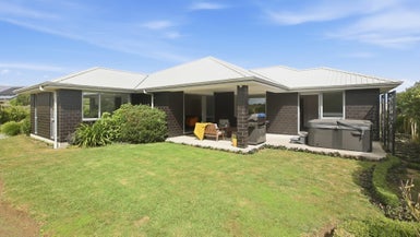 48 Aratapu Street, Waitara, Waitara - Carousel 1
