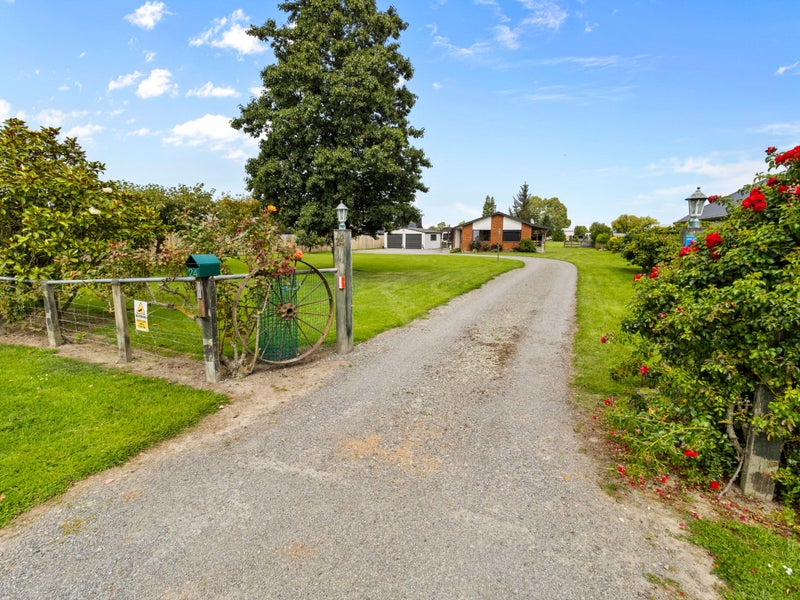 24 Smithfield Road, Netherby, Ashburton - Carousel 24