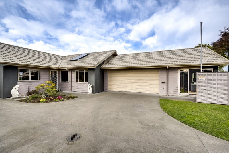 17 Mcnaughton Place, Onekawa, Napier - Carousel 2