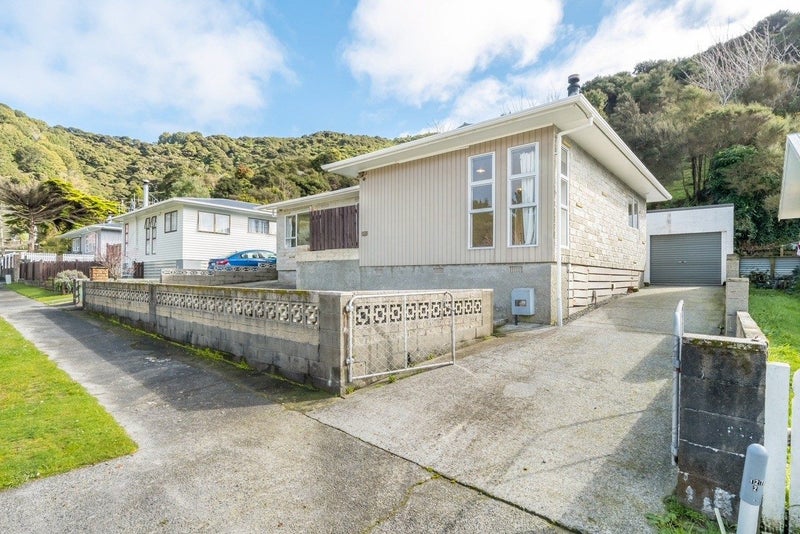 38 Enfield Street, Wainuiomata, Lower Hutt - Carousel 1
