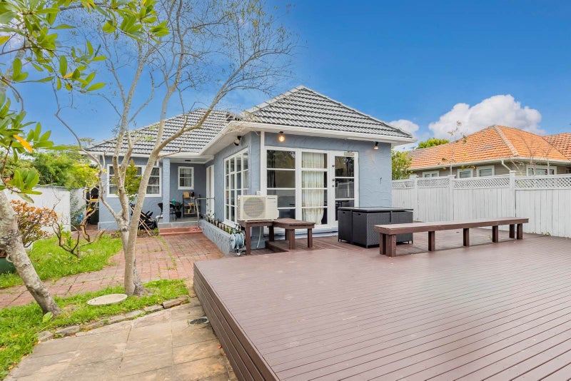 1/77 Nile Road, Milford, Auckland - Carousel 1