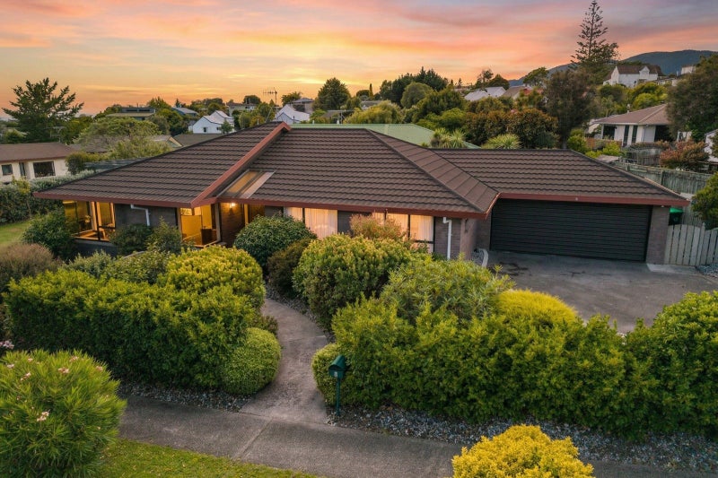 5 Rochfort Drive, Richmond - Carousel 1
