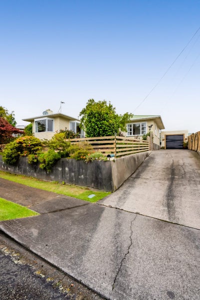 3 Watene Crescent, Waitara, Waitara - Carousel 1
