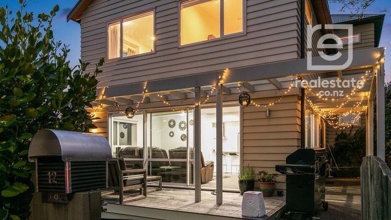 12 Cairnsvale Rise, Manurewa, Auckland - Carousel 1