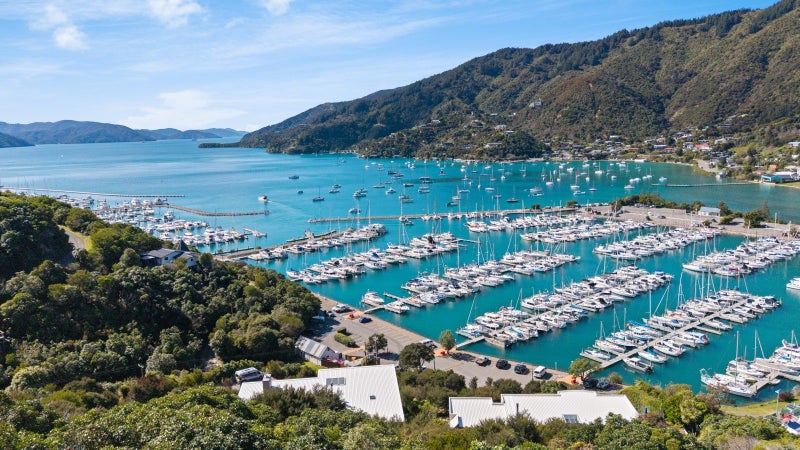 23 Marina Drive, Waikawa, Picton - Carousel 1