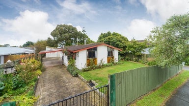 6 Colonial Place, Kelvin Grove, Palmerston North - Carousel 1