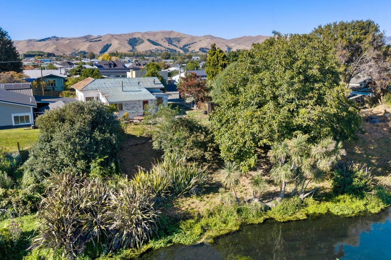 33 Park Terrace, Blenheim - Carousel 1