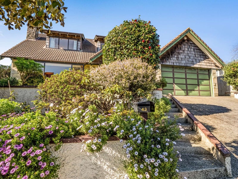 43 Kilkenny Place, Fitzherbert, Palmerston North, Manawatu / Whanganui - Carousel 1